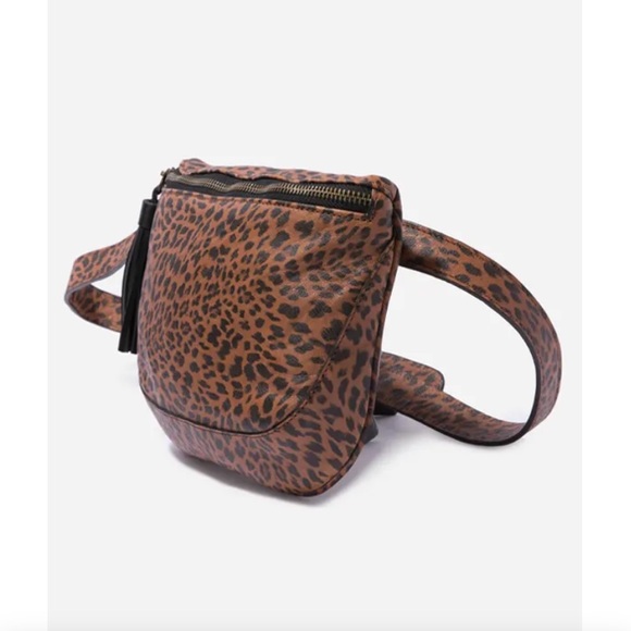 Johnny Was leopard print belt bag also can be warm as a cross body - Picture 8 of 8